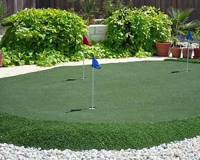 Synthetic Grass/Putting Greens